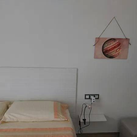 Guest house Skylab
